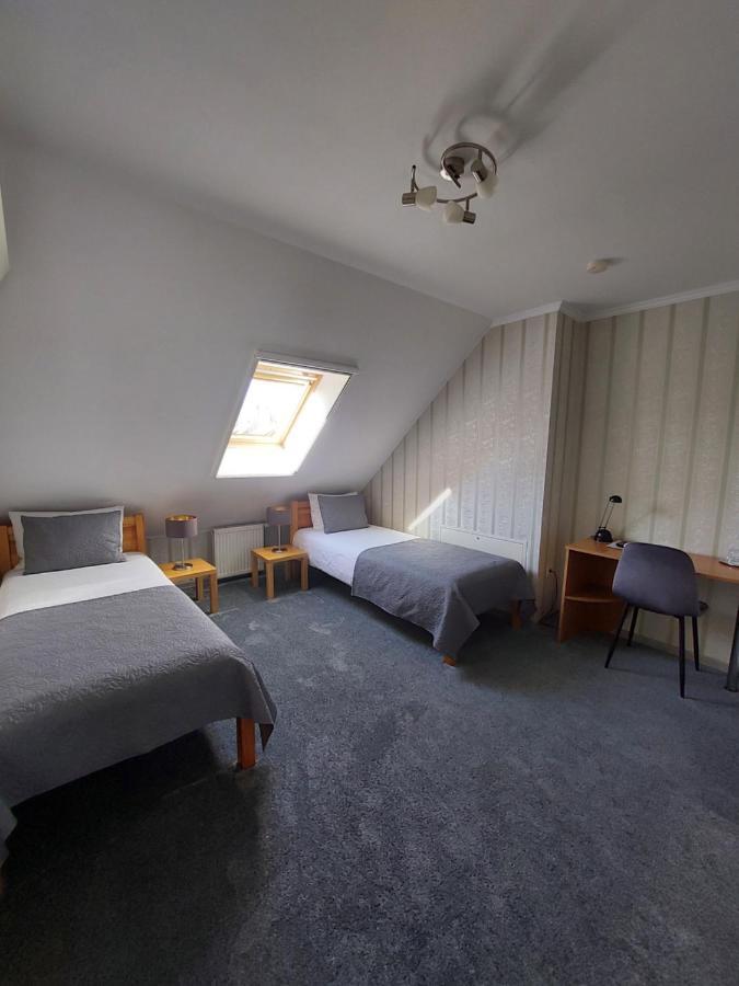 Hotel Asmonienes Sveciu Namai "Senoji Mokyklele" Smalininkai Exterior foto